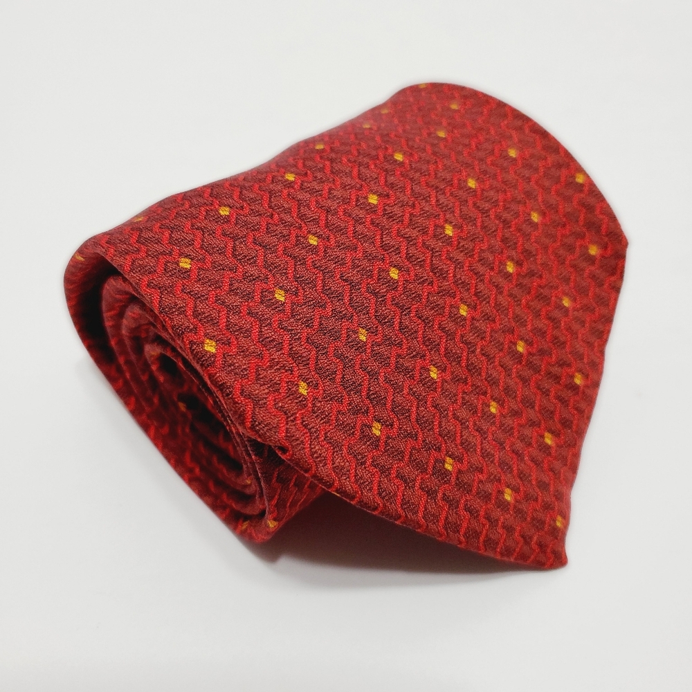 Valentino Necktie Red Geometric Pattern Silk Neck Tie Made in Italy 57x4"
